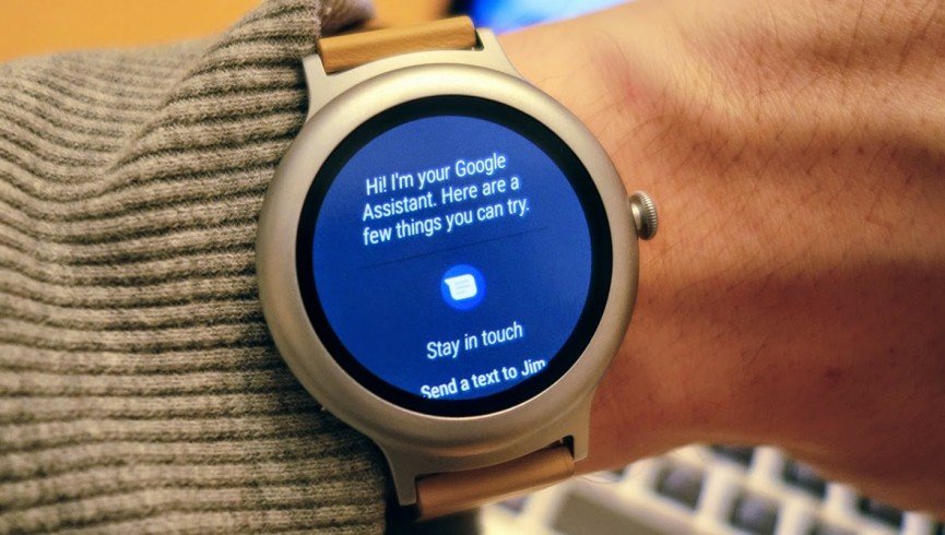 Smartwatch showing Google assisant