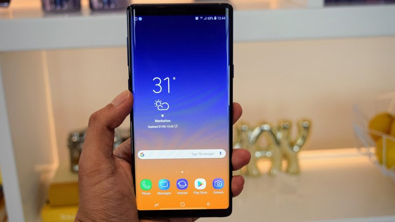 Image of Note 9; note 9 is one of the best at&t smartphone of 2018